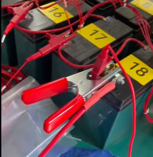 使用蓄電池放電測試儀對蓄電池組放電接線操作詳解(圖6) 使用蓄電池放電測試儀對蓄電池組放電接線操作詳解(圖6)