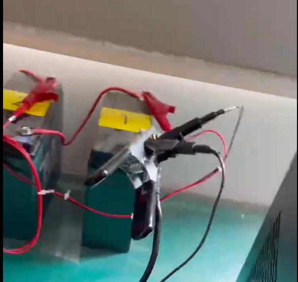 使用蓄電池放電測試儀對蓄電池組放電接線操作詳解(圖5) 使用蓄電池放電測試儀對蓄電池組放電接線操作詳解(圖5)