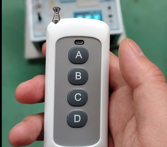 無線操控器.png 無線操控器.png