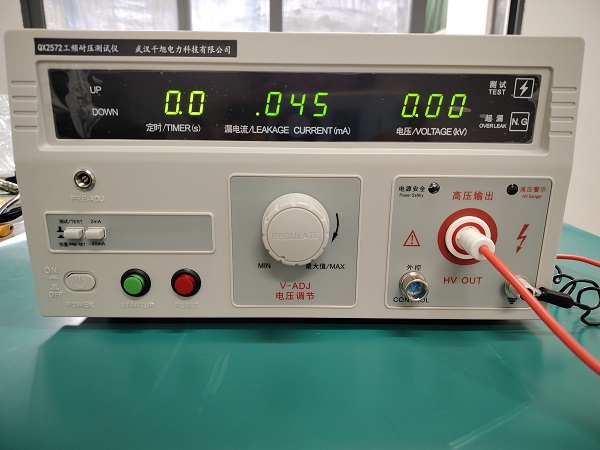 便捷式耐壓測試儀.jpg 便捷式耐壓測試儀.jpg