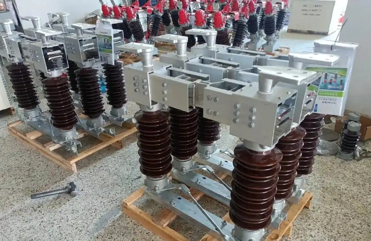高壓斷路器的幾種類型和應(yīng)用