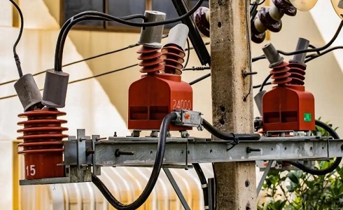 半絕緣互感器和全絕緣互感器有什么區別