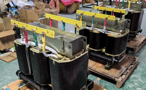 下雨天室外比變壓器為什么不會短路呢