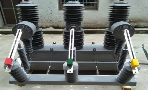 高壓開關定期進行耐壓試驗的目的是什么？