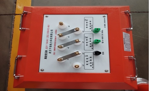 為什么用變頻串聯諧振對電纜進行交流耐壓試驗(圖1) 變頻串聯諧振試驗裝置 (3).png