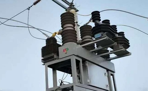 斷路器和隔離開關(guān)的作用和區(qū)別是什么(圖1) 高壓開關(guān) (12).png