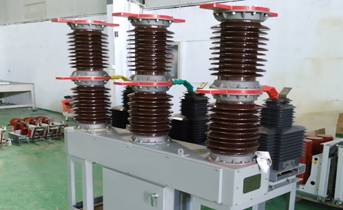 柱上開關為何要安裝兩只電壓互感器呢?(圖1) 互感器 (4).png