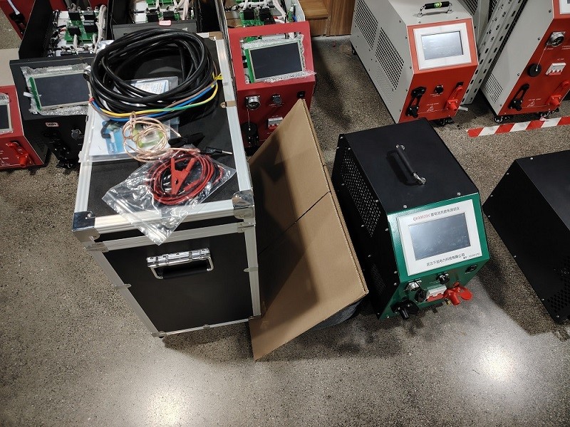 蓄電池充放電測試儀接線操作詳解