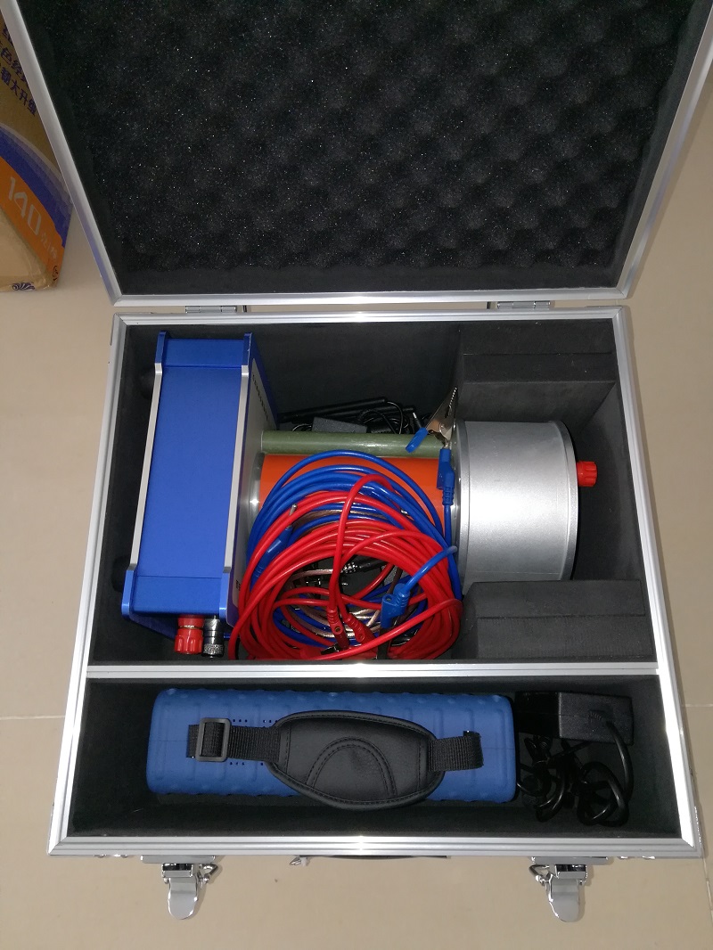 電纜介質(zhì)損耗測(cè)試儀.jpg 電纜介質(zhì)損耗測(cè)試儀.jpg