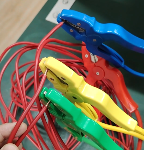 多通道接線端.png 多通道接線端.png